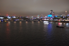 2016/05/19_ハンガーフォード橋から夜のテムズ川を望む