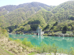2018/04/21_宇奈月湖と新柳河原発電所