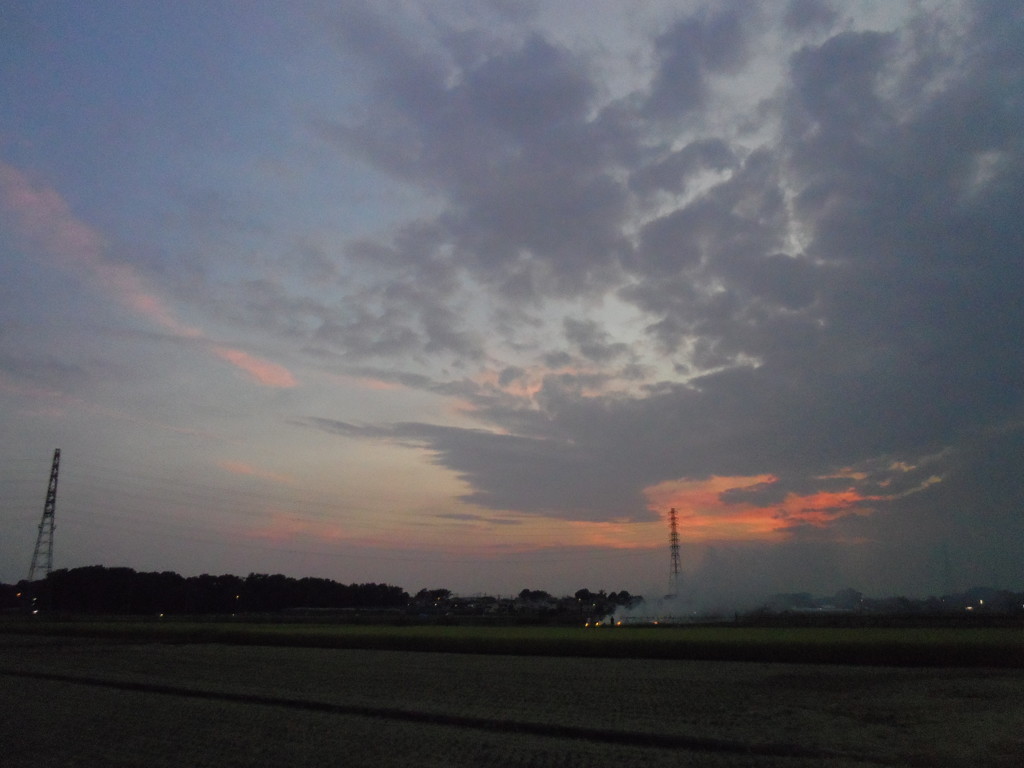 2016/10/02_夕暮れの藁焼き