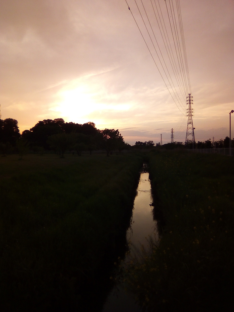 2019/05/03_用水路の夕暮れ