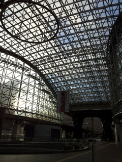 2016/05/12_金沢駅 もてなしドームと鼓門