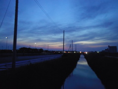 2017/05/21_用水路の夕暮れ