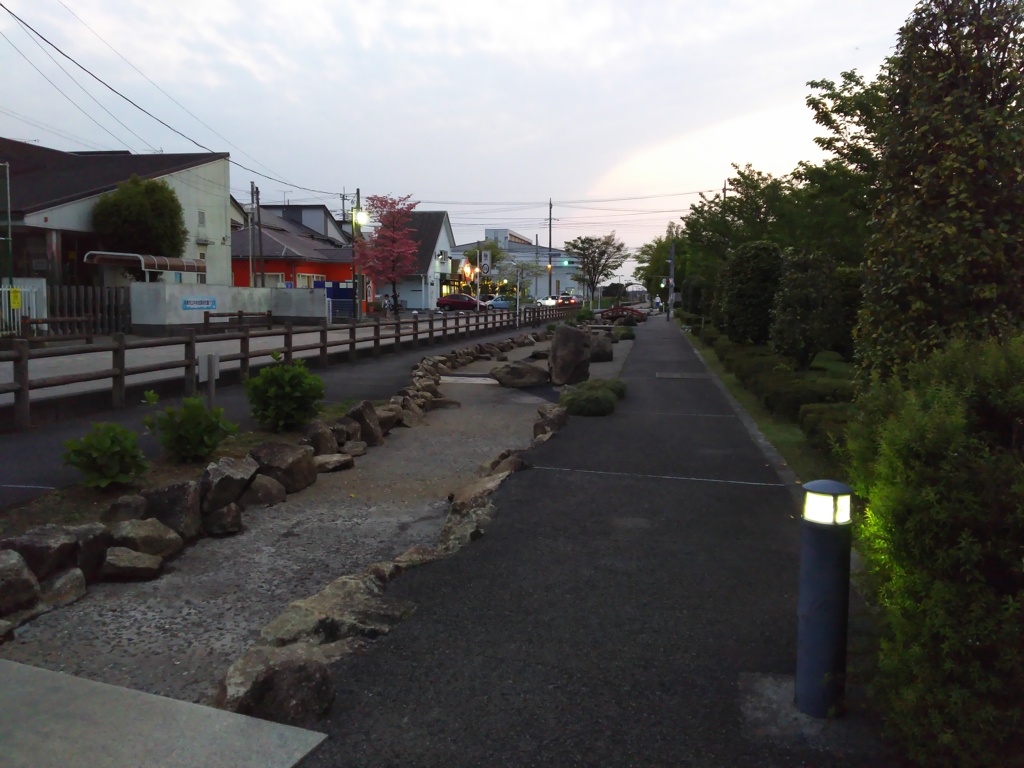 2016/04/24_夕暮れのせせらぎ公園