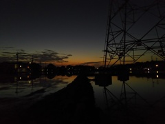 2017/05/04_水田と鉄塔の夕暮れ