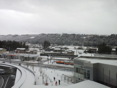 2017/12/12_雪の黒部宇奈月温泉駅前