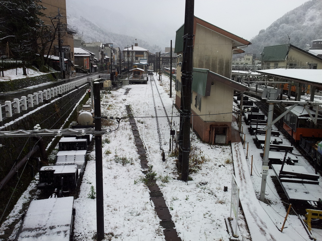 2016/12/10_宇奈月駅と宇奈月温泉駅