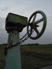 2016/10/02_水門（?）のハンドル