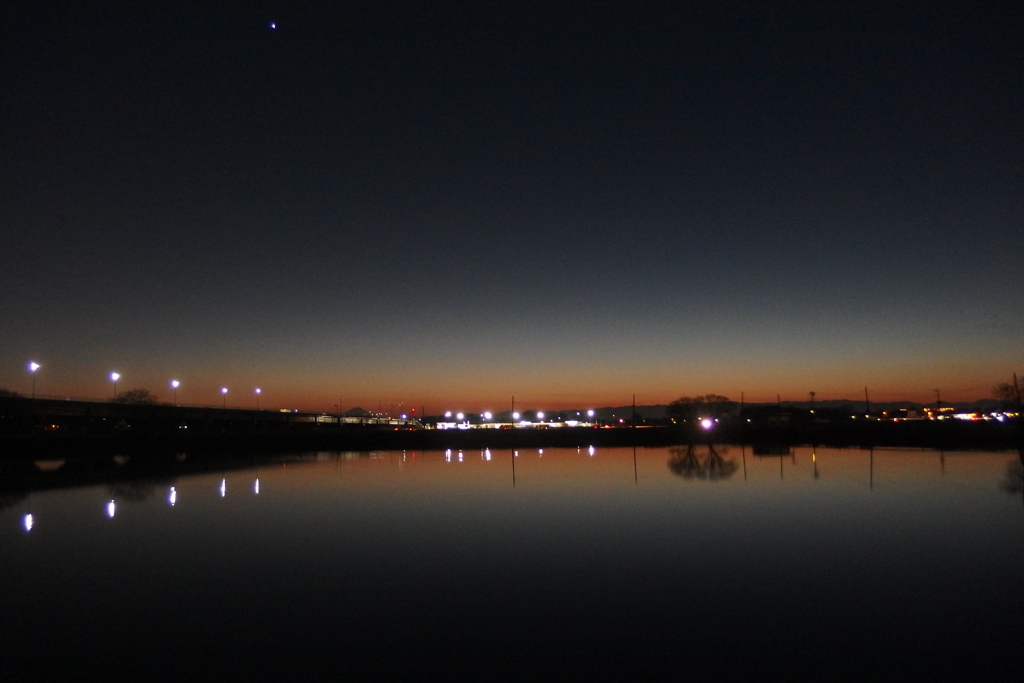 2016/12/25_溜め池の夕暮れ