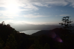 2015/08/08_恐山展望台から宇曽利湖を望む