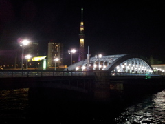 2015/10/08_夜の駒形橋とスカイツリー、スーパードライホール