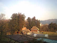 2014/03/29_山里に佇む茅葺き屋根