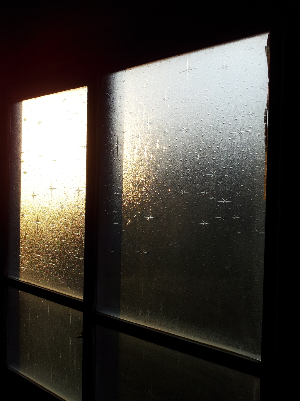 2015/08/16_西日の当たる窓