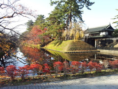 2016/11/14_弘前公園 外濠と追手門