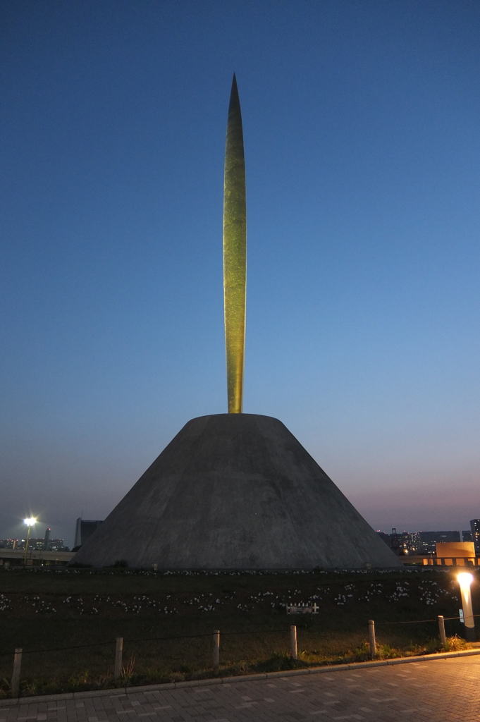 2014/04/26_夕暮れの自由の炎