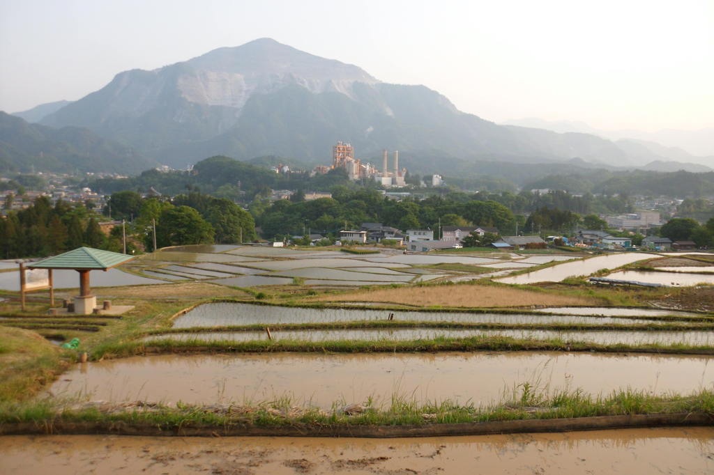2014/05/25_寺坂棚田と武甲山
