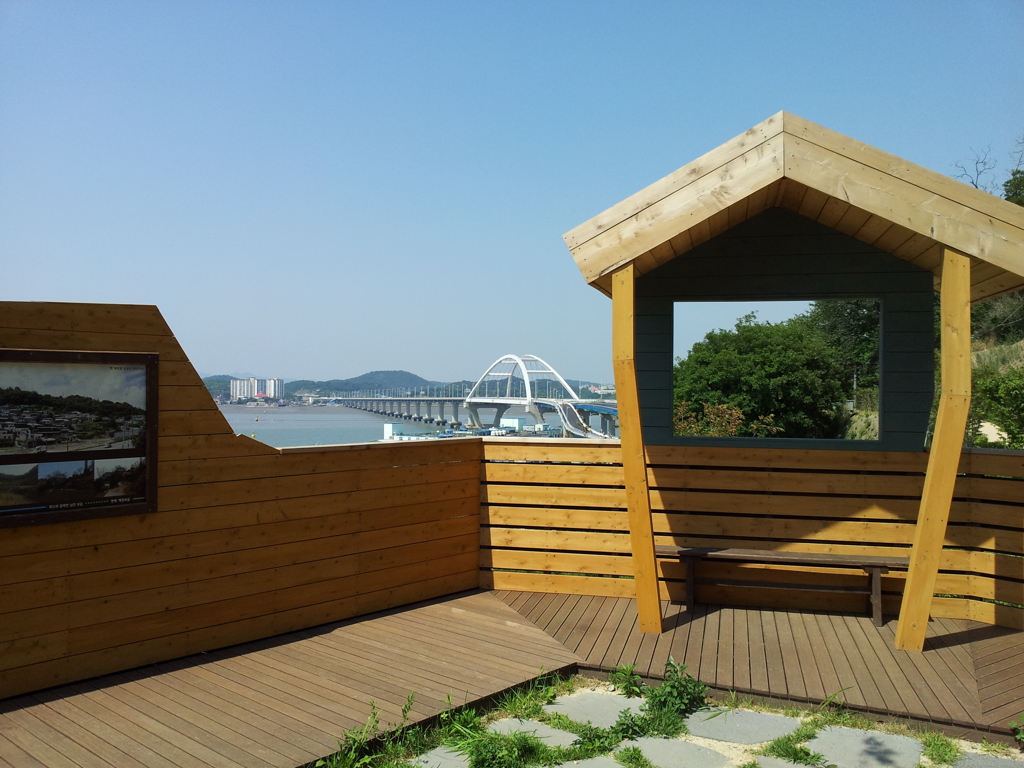 2017/06/18_月明公園海側斜面の展望コーナー