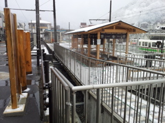 2016/12/10_宇奈月温泉駅の足湯「くろなぎ」