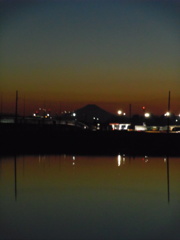2016/12/25_溜め池の夕暮れ富士
