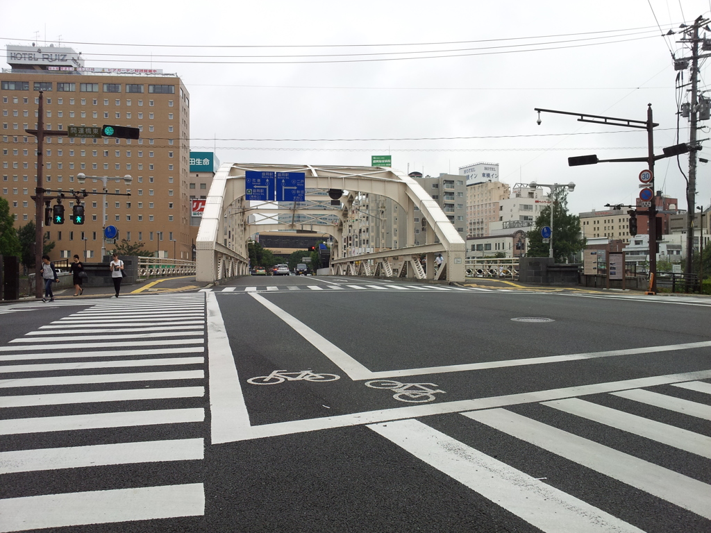 2018/07/15_開運橋東交差点から開運橋を望む
