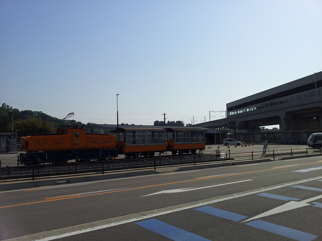 2017/05/20_新黒部駅前のトロッコ電車