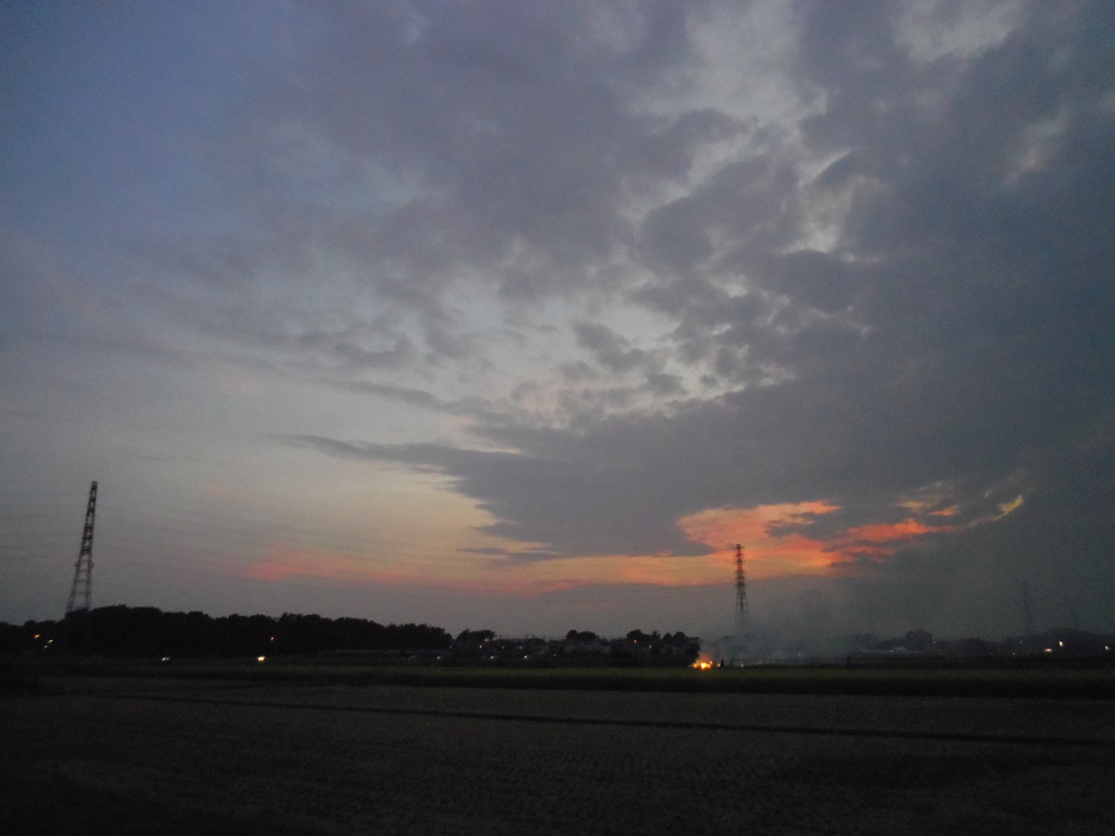 2016/10/02_夕暮れの藁焼き