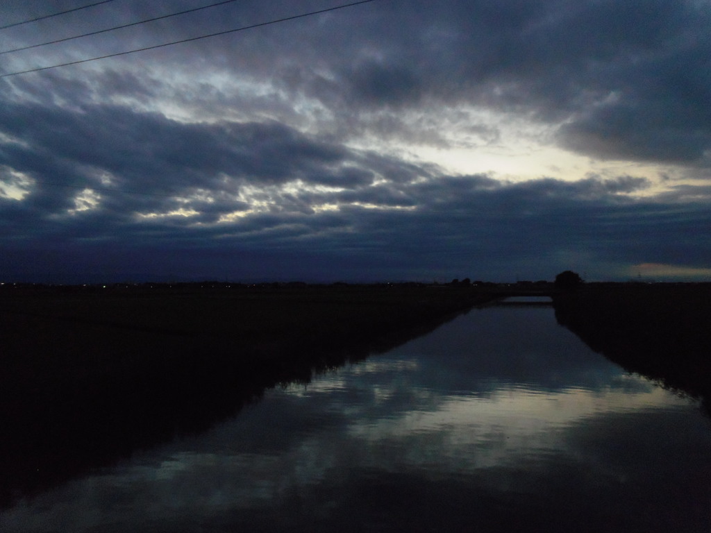2017/09/02_野通川の曇天