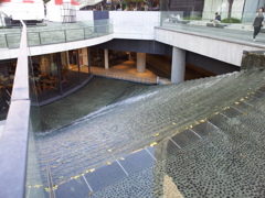 2017/10/27_うめきた広場の水辺