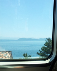 2016/05/12_サンダーバード号車窓から琵琶湖を望む（トリミング）