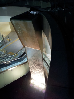 2016/05/11_夜の金沢駅 広場の水景