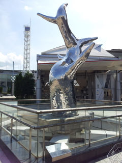 2018/07/14_盛岡駅西口ロータリーのモニュメント