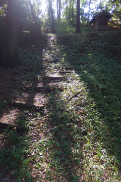 2015/07/25_比丘尼山の荒神社