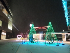 2017/12/12_雪の黒部宇奈月温泉駅前イルミネーション