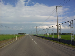 2018/07/15_防雪柵の道