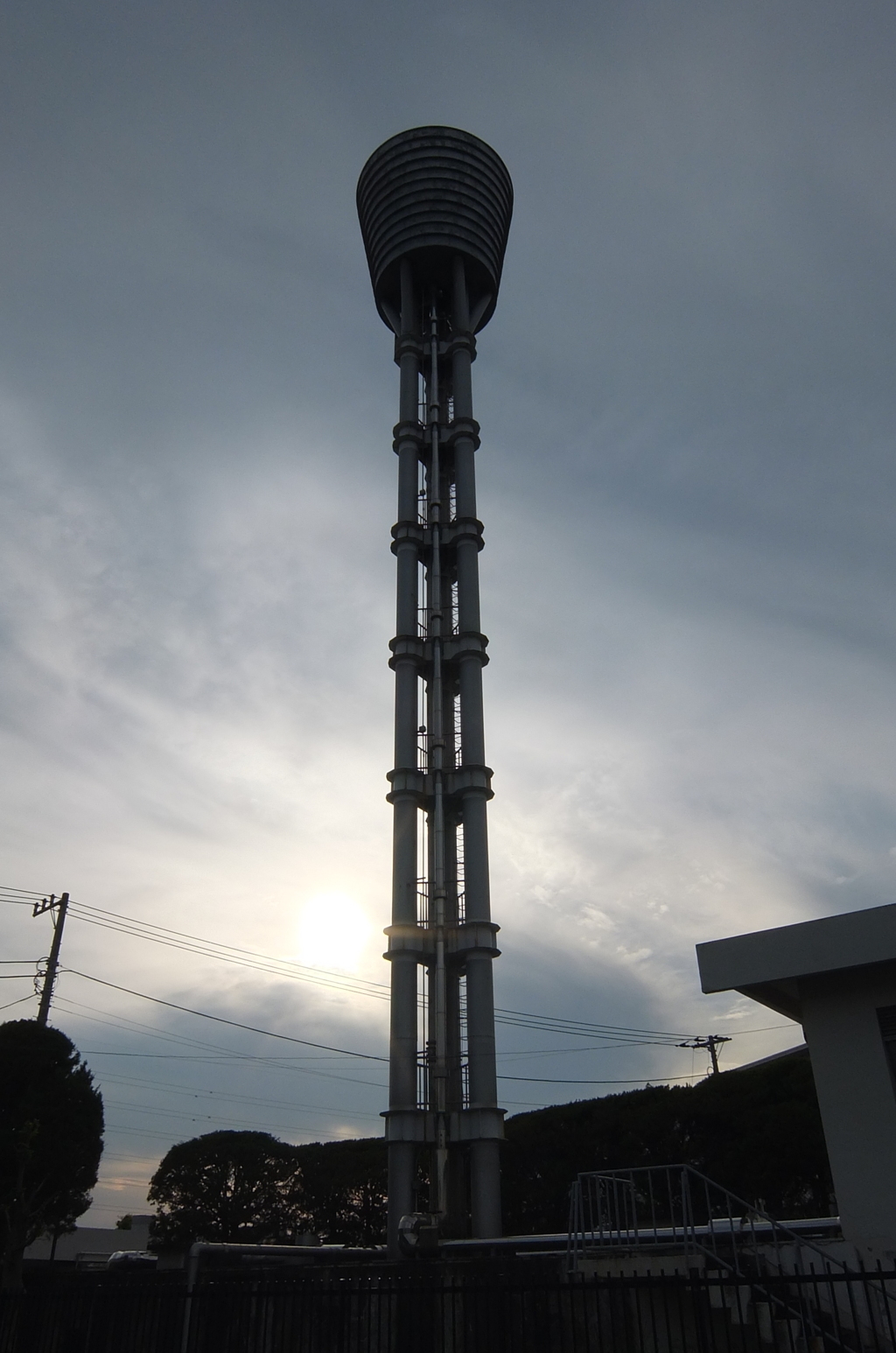 2015/05/03_夕暮れの給水塔