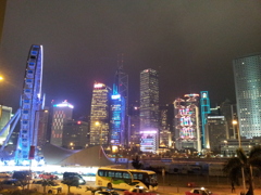 2017/03/11_夜の香港摩天輪とビル群
