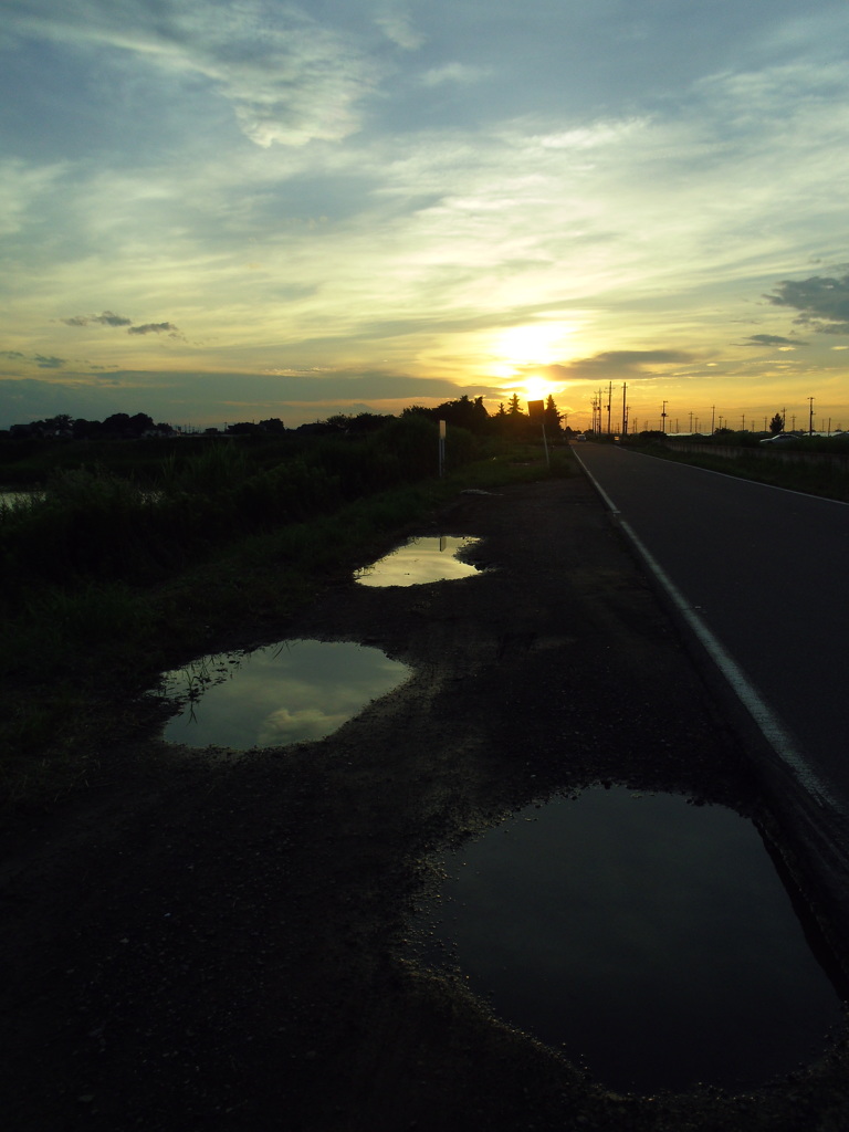 2017/07/02_水溜まりの夕暮れ