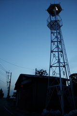 2016/05/07_夕暮れの火の見櫓と消防小屋