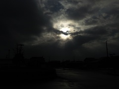 2016/12/10_新魚津駅前の天使の梯子
