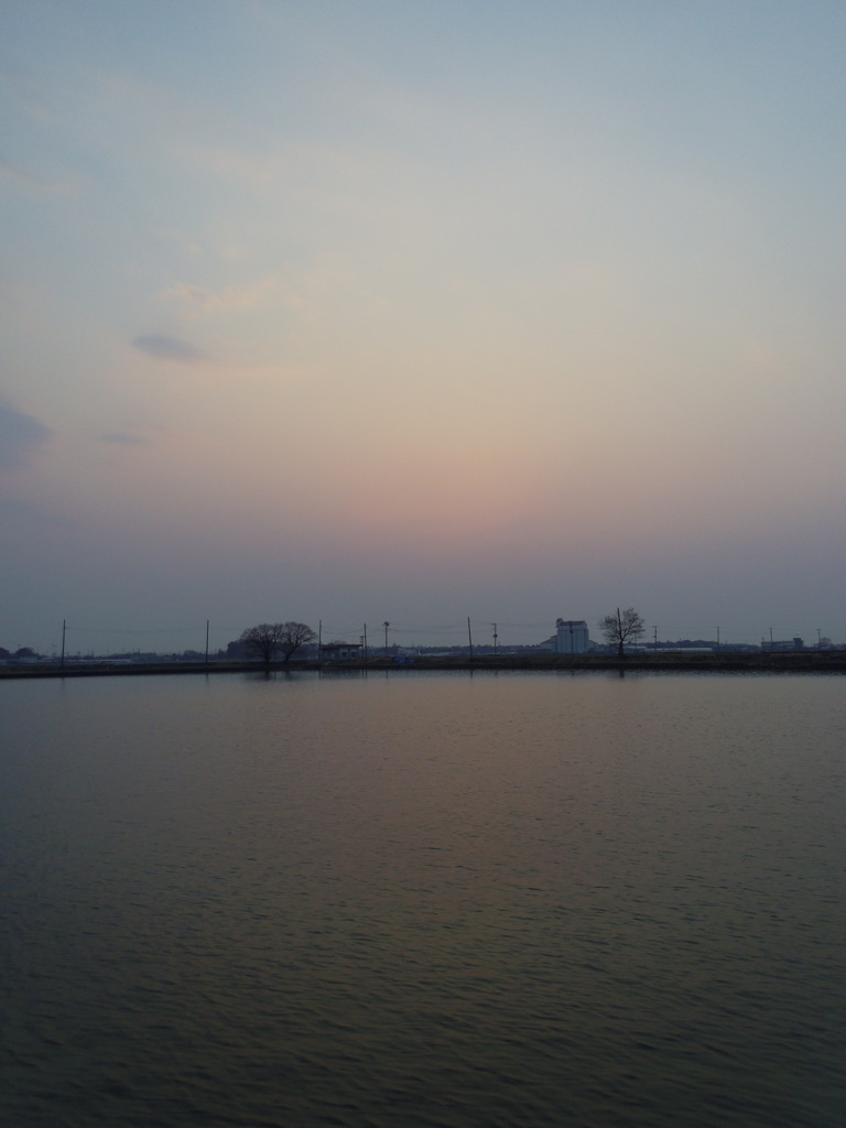 2017/03/19_溜め池の夕暮れ