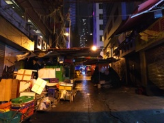 2017/03/12_夜の香港の路地