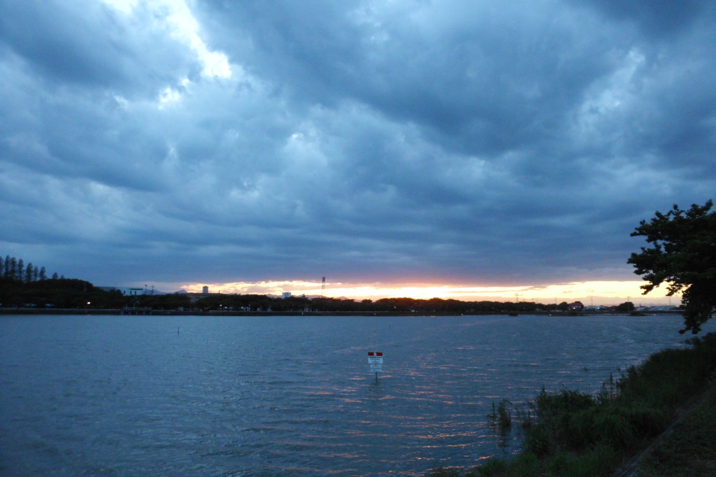 2014/05/18_夕暮れの伊佐沼