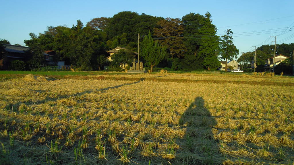 2012/09/15_田んぼの中の石碑