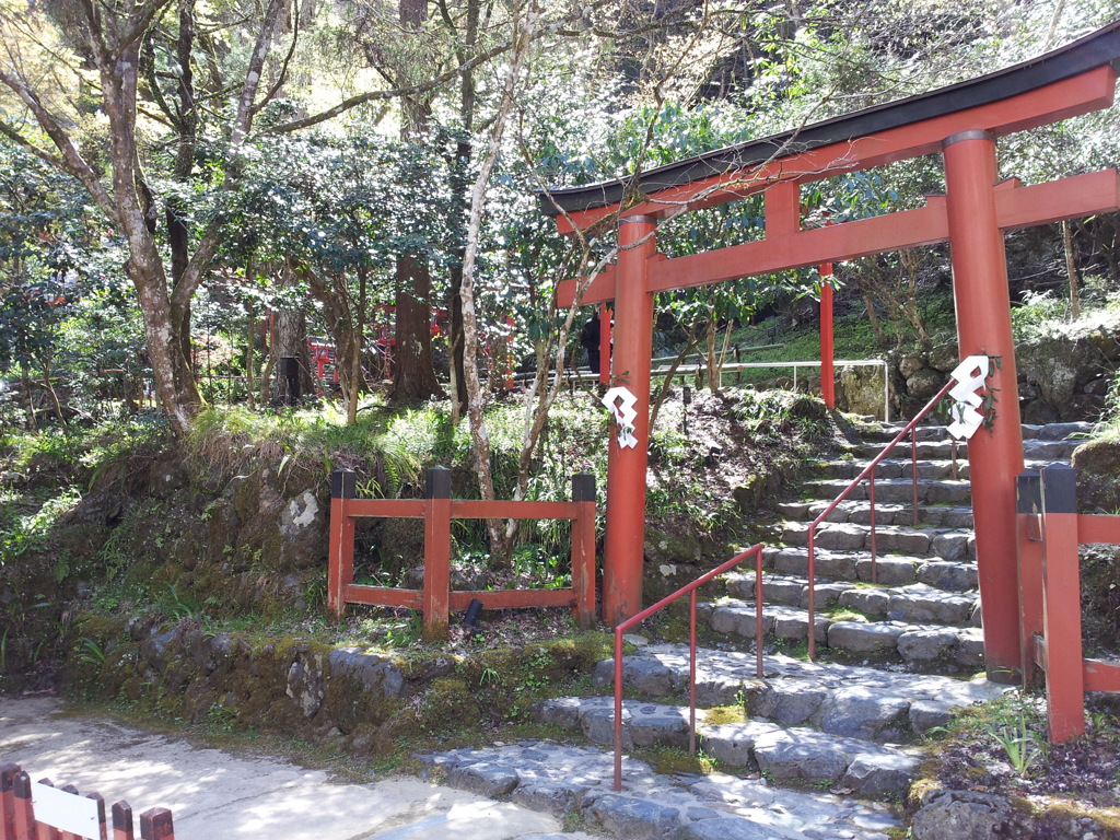 2019/04/13_貴船神社 本宮北参道入口