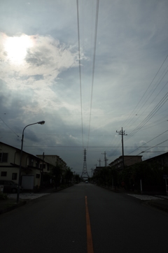 2015/06/20_道を跨ぐ鉄塔