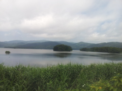 2016/08/13_スーパー北斗から小沼を望む