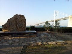 2017/10/26_瀬戸大橋記念公園 瀬戸大橋記念碑と瀬戸大橋