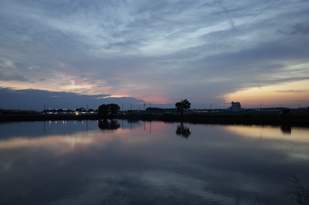 2016/10/30_溜め池の夕暮れ