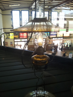 2016/08/14_小樽駅のランプ