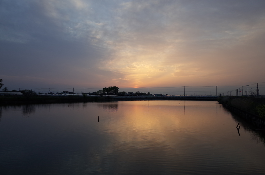 2016/04/16_溜め池の夕暮れ