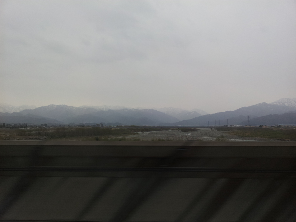 2019/04/14_北陸新幹線かがやきから立山連峰を望む